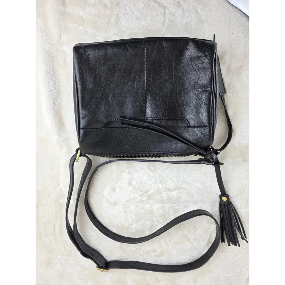 Diba True Black Leather Crossbody Bag‎ Ring Detail Tassel Adjustable Strap